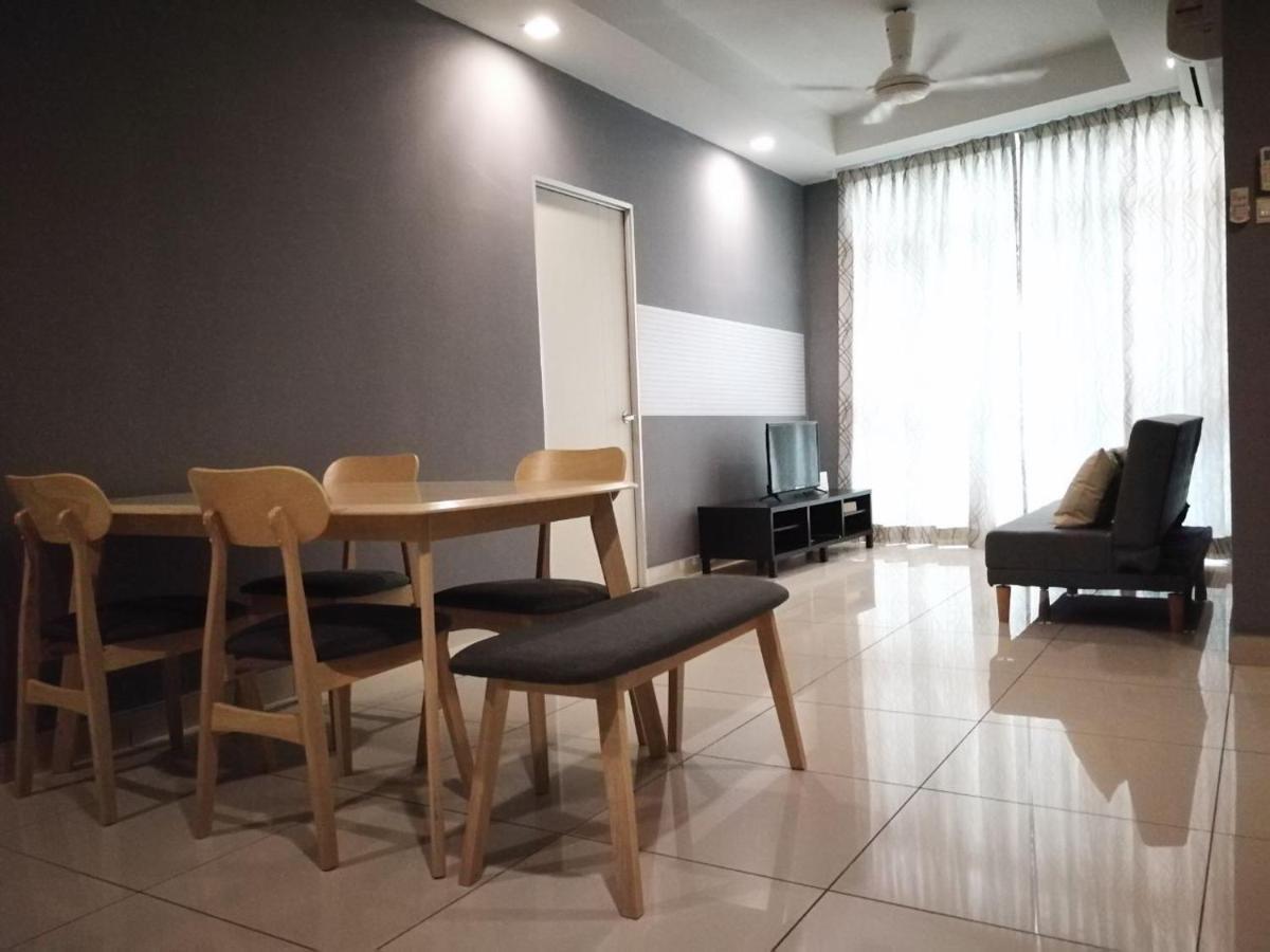 Central Residence Homestay2 @ Sungai Besi, Kuala Lumpur Extérieur photo